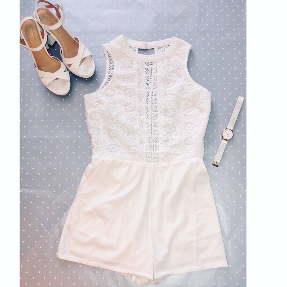 FINAL PRICE DROP ✨ Host Pick! White lace romper! - Picture 4 of 5